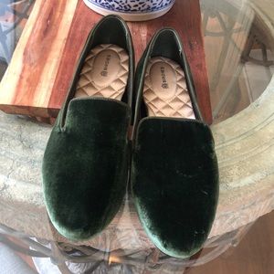 Birdies The Starling Loafer Green Velvet size 10 New